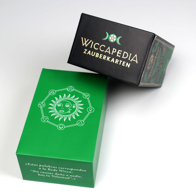 Imballaggio in carta rigida scorrevole con vassoio e timbro in foglio verde per carte magiche