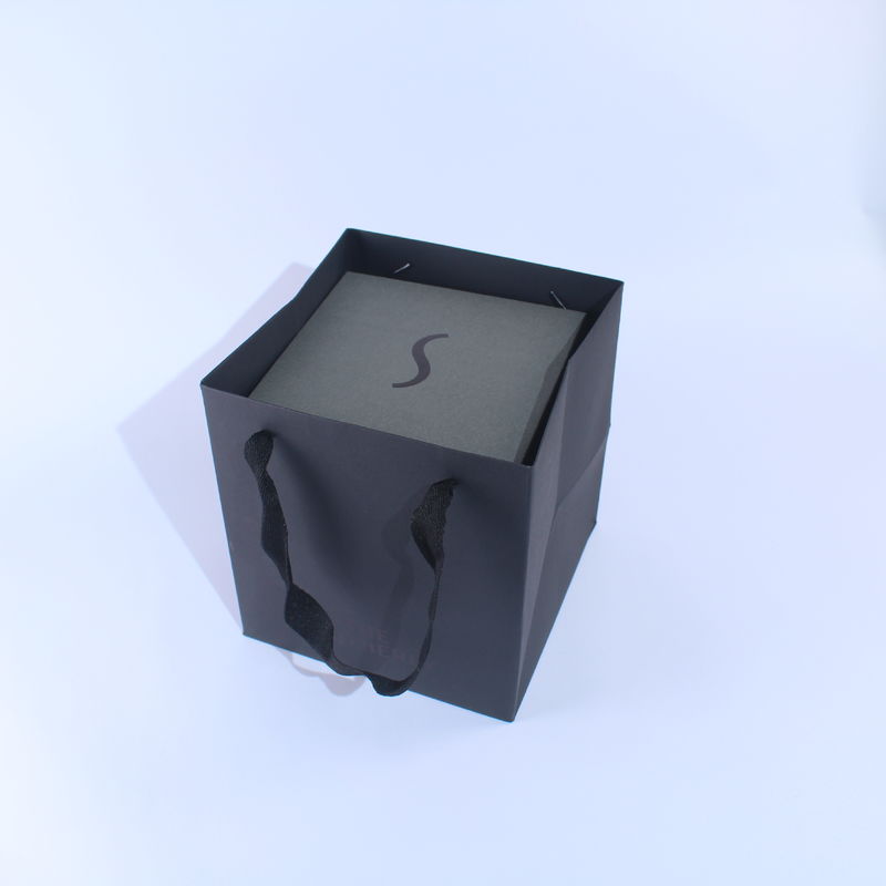 Scatola regalo in cartone di lusso nero con vassoia di miele e candela con inserto di spugna e borsa