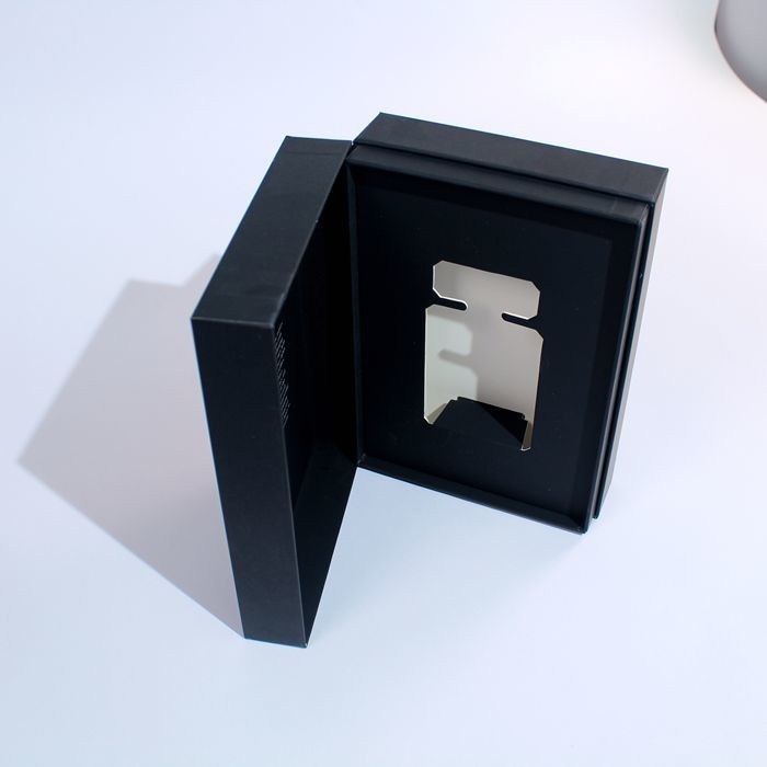White And Black Perfume Gift Box Piccole scatole di imballaggio adatte per la cura della pelle con logo personalizzato