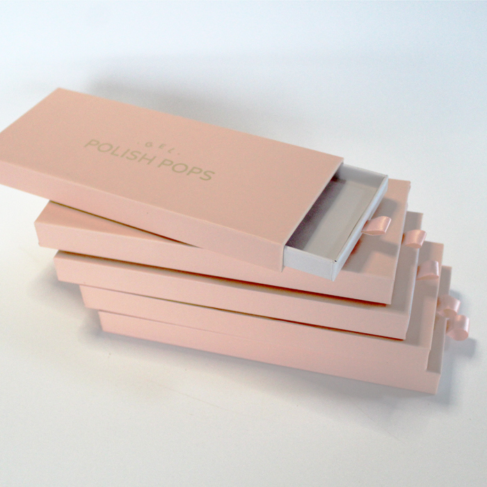 Scatola per unghie finte di lusso con laminazione lucida, rivestimento UV e verniciatura per manicure di bellezza