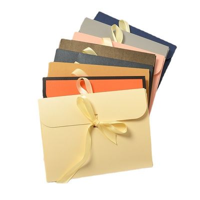Busta di cartone Busta di carta personalizzata con chiusura a nastro